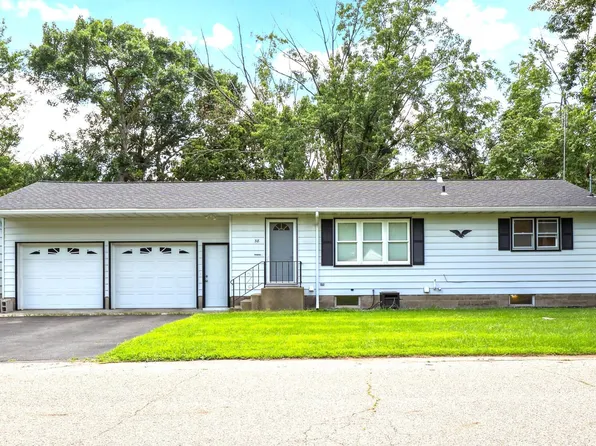 38 Cherry St N, Waite Park, MN 56387