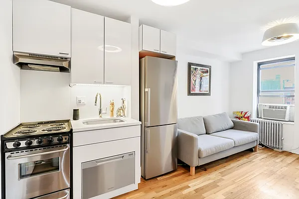 Rented by NestApple, Inc. | media 8