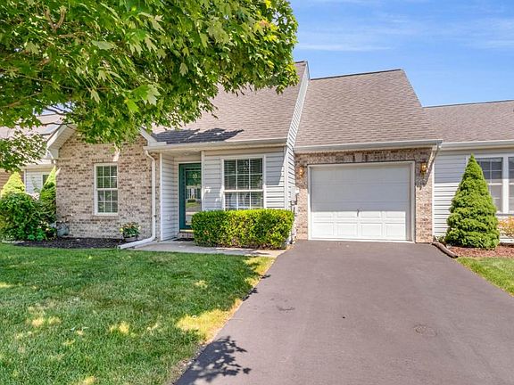 2nd image of 33 Ridgeway Dr