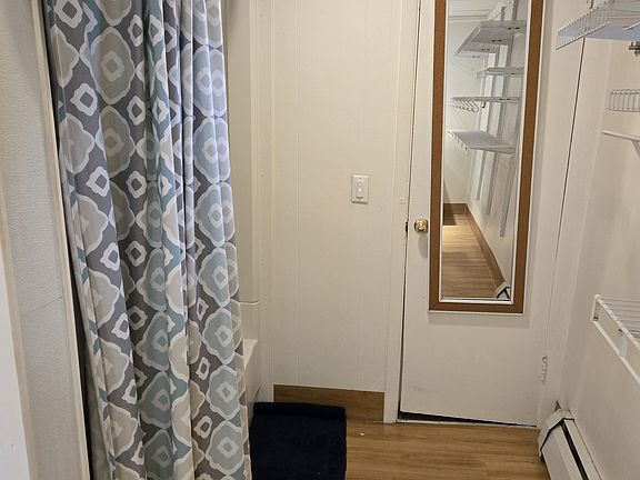 4th image of 36 Lincoln Ave APT 2