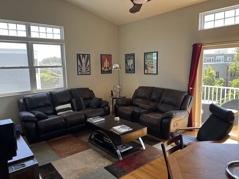 204 Spencer Ave #10 — Photo 3