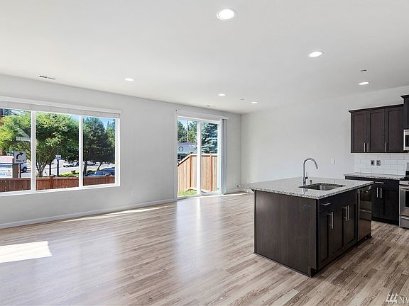 4th image of 4914 130th Ln SE #A