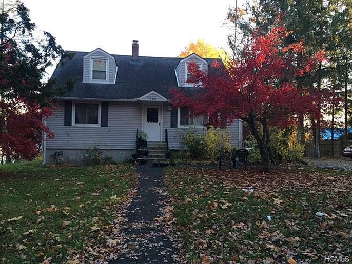 2nd image of 160 E Eckerson Rd