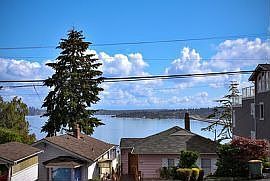 2nd image of 1111 33rd Ave S