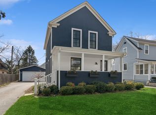 295 Noble Ave, Lake Forest, IL 60045