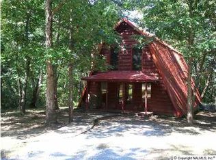 512 Fairview Estate Rd, Albertville, AL 35951