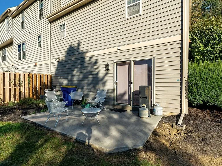900 Skyview Dr — Photo 18