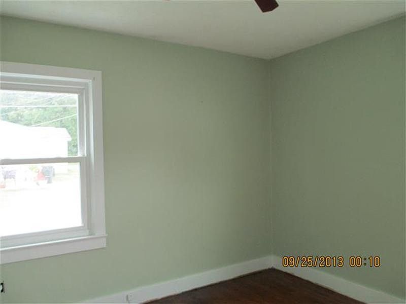 2nd image of 116 Golf Club Ln