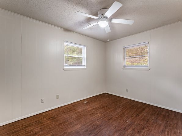 fayetteville-arkansas-442718342 picture