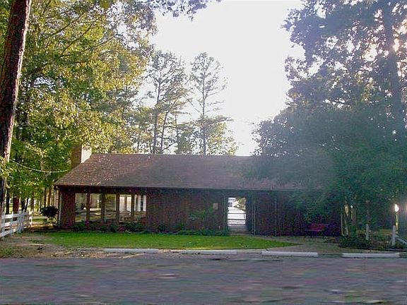 Community Clubhouse 