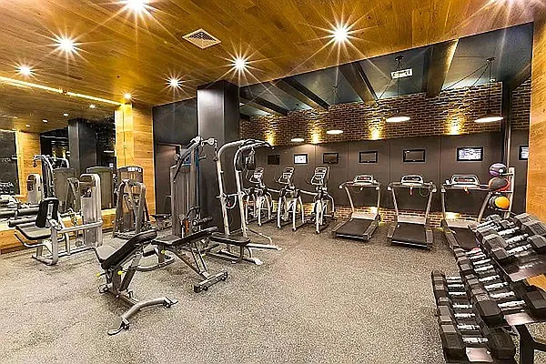 Rented by The KCI Group | media 23