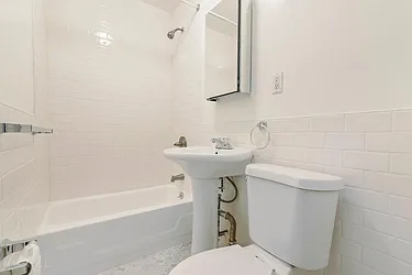 Rented by Hillel Realty Group