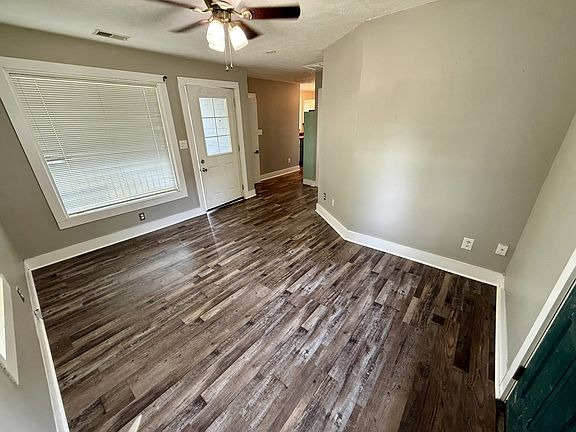 2nd image of 1208 E Mount Vernon St #1/2