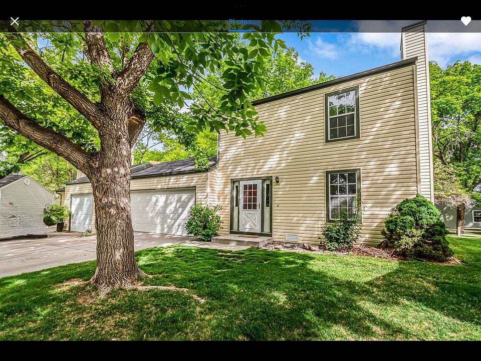 Shady two story duplex perfect for couple looking for quiet neighborhood
