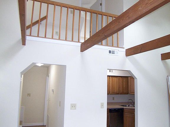 5th image of 354 Union St Unit 5