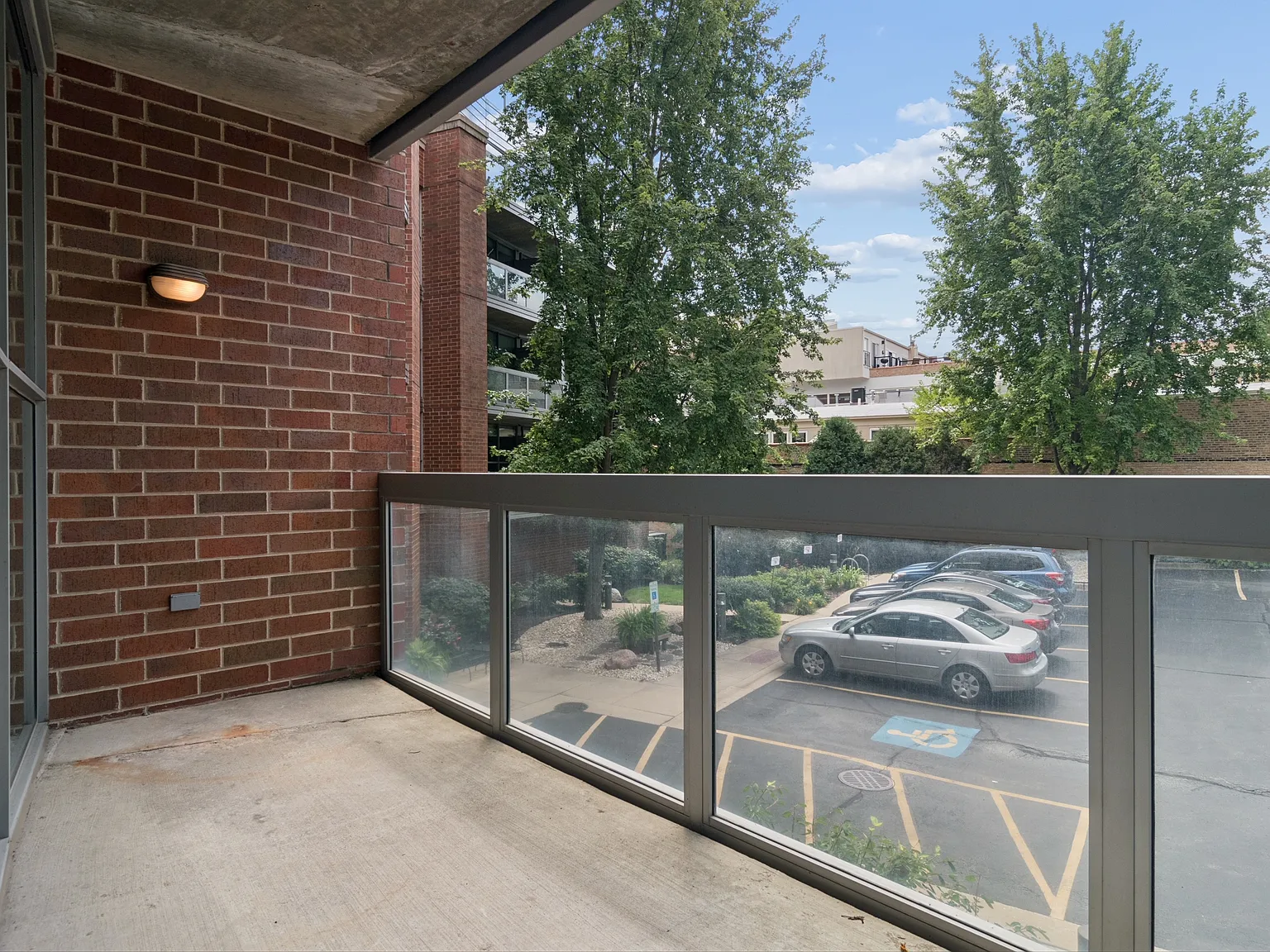 1 bed, 964 sqft, $3,500 — Photo 4
