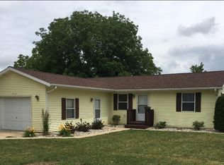 816 Washington Blvd, Lake Odessa, MI