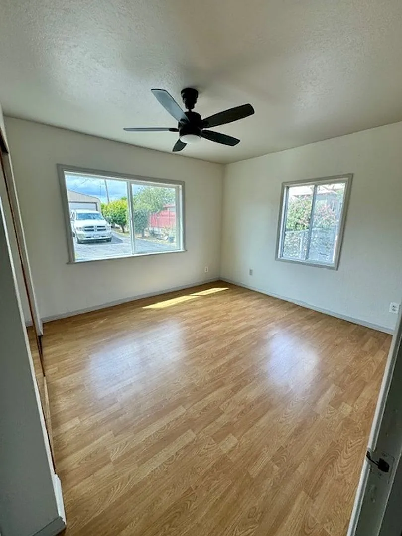 Charming 3BR House in Freedom — Photo 4