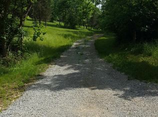 15 Hartford Pike, Aurora, IN 47001