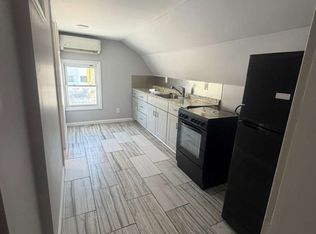639 S 10th St #1, Newark, NJ 07108
