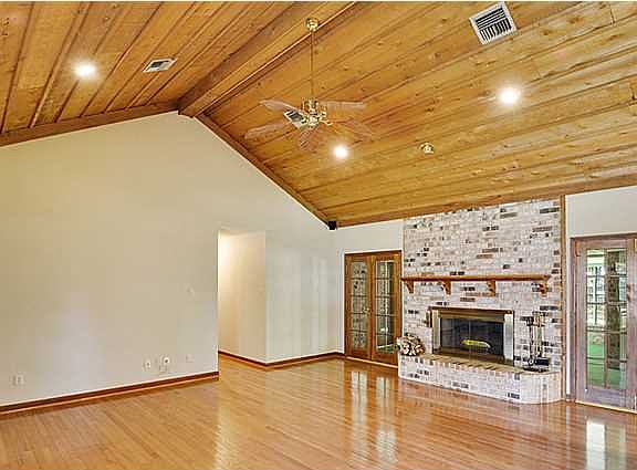 4th image of 112 Aspasie Dr
