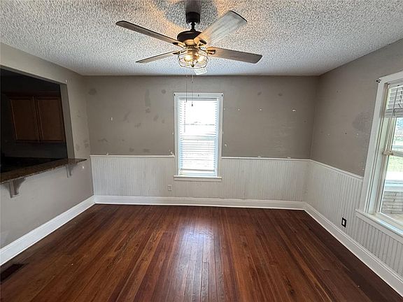 4th image of 1115 KELLER ROAD
