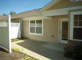 1068 Queen Anne Dr NW, Massillon, OH 44647