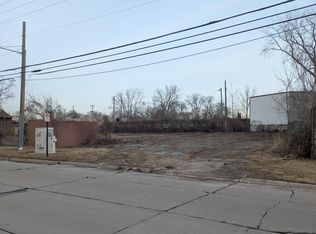 1120 Grove St, Wyandotte, MI 48192