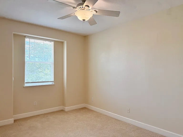 6150 Lockridge Dr — Photo 18