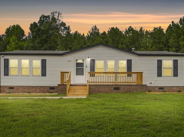182 Wendover Ln, Roanoke Rapids, NC 27870