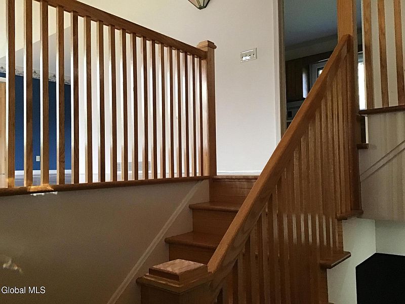 2nd image of 9 Laurel Drive