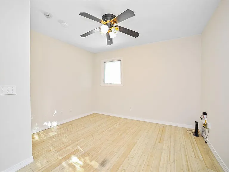 2716 E 22nd St #A — Photo 5