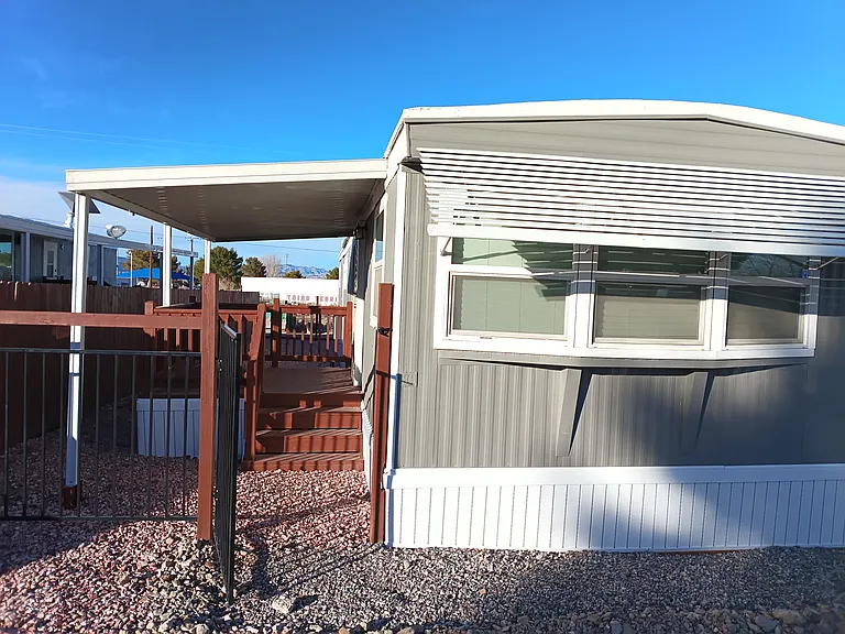 662 Fisher Ln — Photo 8