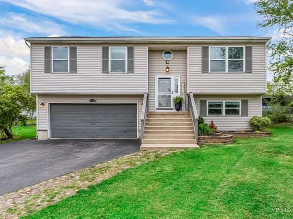 5415 Louella Ave, McHenry, IL 60050