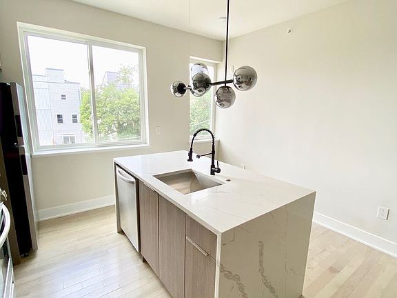 4th image of 1518 N 8th St #8