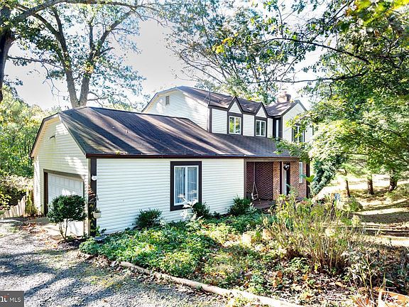 4th image of 7340 Fleetwood Ct