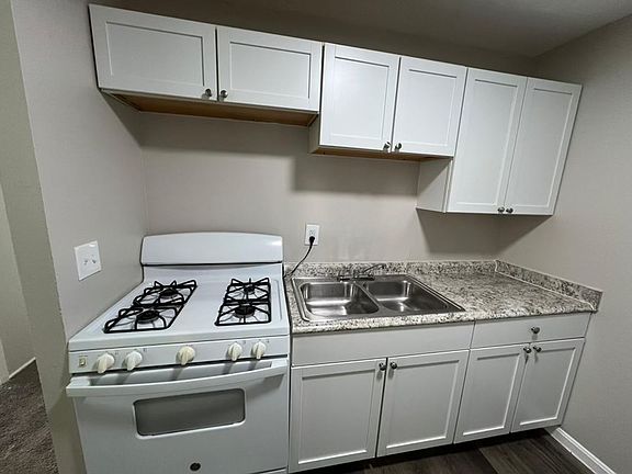 5th image of 2570-2572 Sarvis Ct #3
