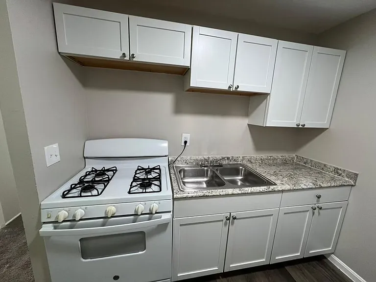 2570-2572 Sarvis Ct — Photo 12