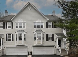 111 Warbler Dr, Wayne, NJ 07470