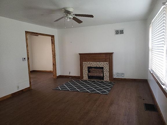 4th image of 1170 Grand Ave