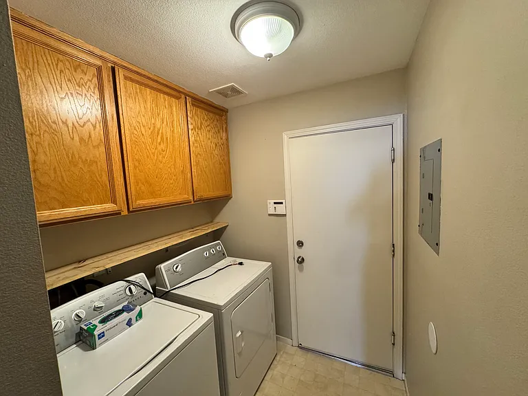 1772 Autumn Meadow Dr — Photo 32