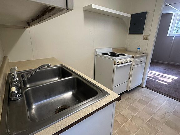 4th image of 101 E Chicago St #34