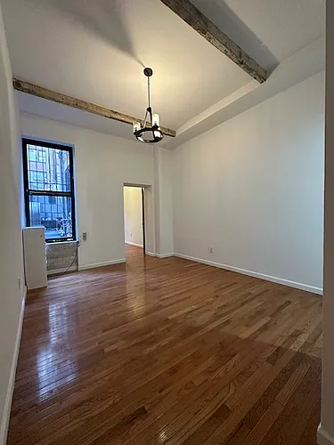 60 W 48th St #3R Photo 1