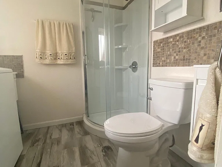 325 Catalina Dr — Photo 29