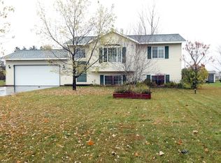 2064 Prairie Meadow Dr, Kronenwetter, WI 54455