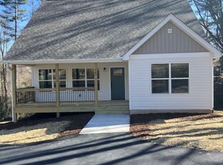 147 Old Farm School Rd, Asheville, NC 28805