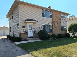 2223 81st St, Kenosha, WI 53143