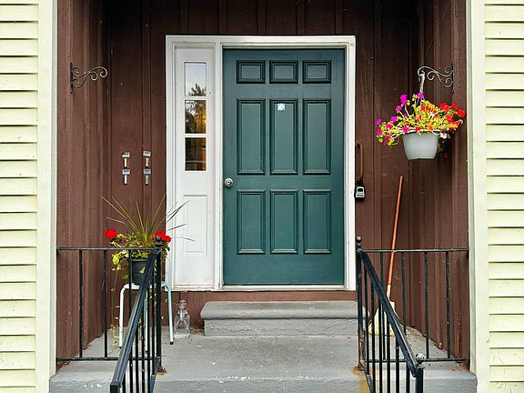 4th image of 3529 Parkway Dr #7