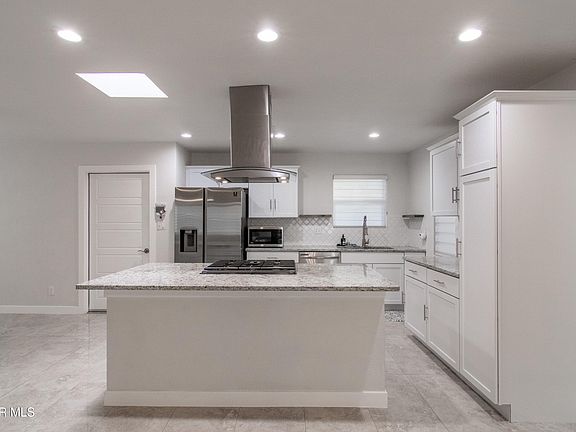 5th image of 4204 Perth Dr