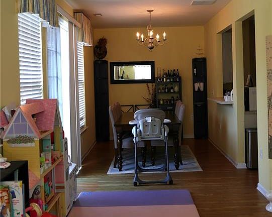 4th image of 5204 Fulwood Ct